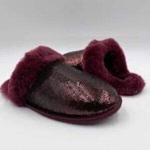 NWT UGG Scuffette  II Metalic Burgundy Sequin Women's Slippers Size 8